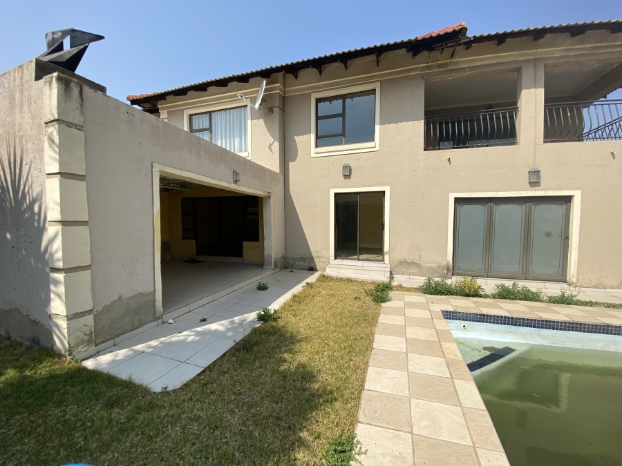 6 Bedroom Property for Sale in Sonneveld Gauteng