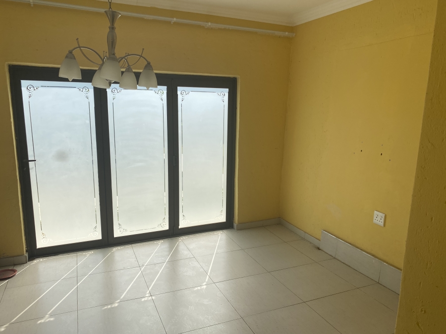 6 Bedroom Property for Sale in Sonneveld Gauteng
