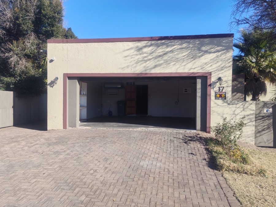 3 Bedroom Property for Sale in Eike Park Gauteng