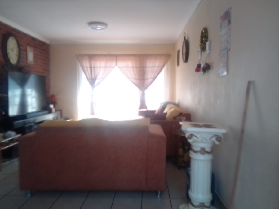 2 Bedroom Property for Sale in West Village Gauteng
