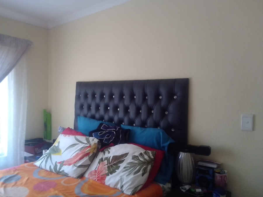 2 Bedroom Property for Sale in West Village Gauteng