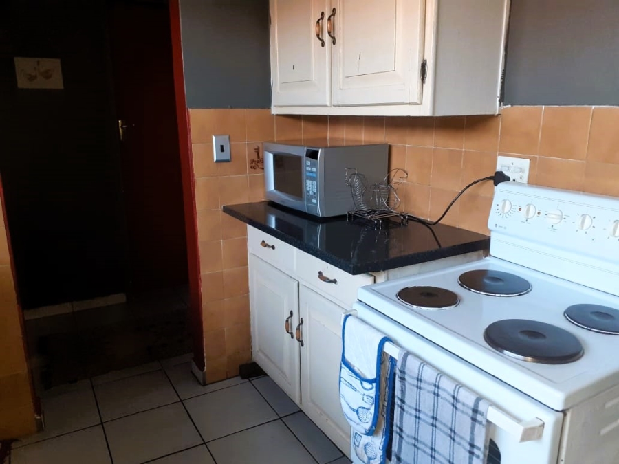 3 Bedroom Property for Sale in Mountain View Gauteng