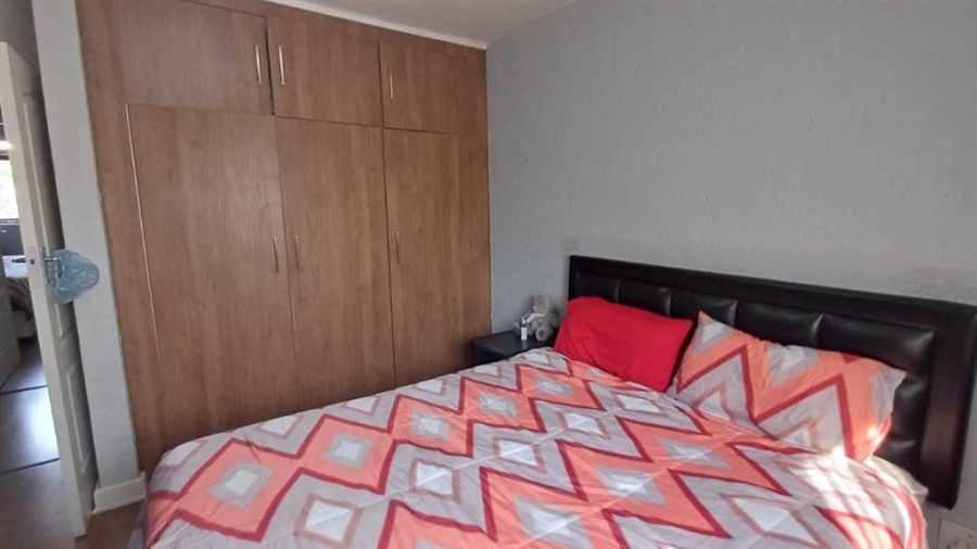2 Bedroom Property for Sale in Raceview Gauteng