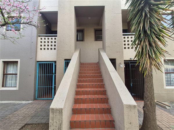 2 Bedroom Property for Sale in Raceview Gauteng