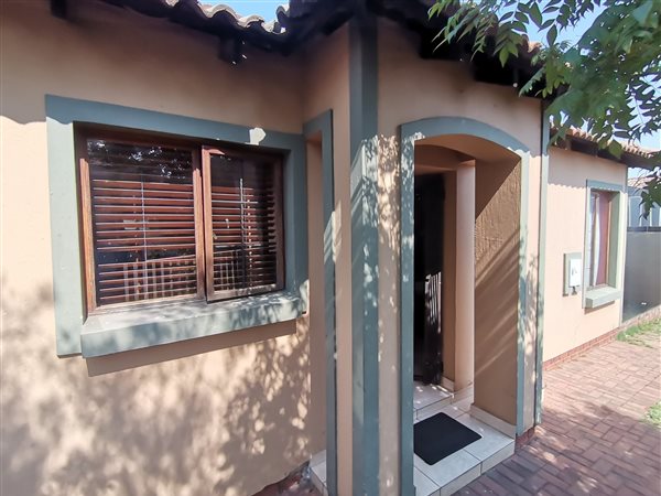 3 Bedroom Property for Sale in Albertsdal Gauteng