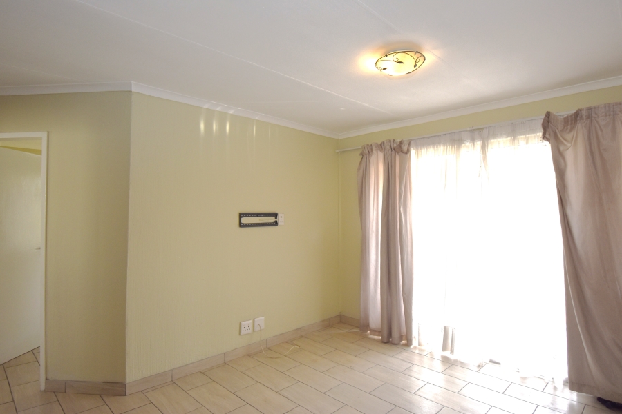 To Let 2 Bedroom Property for Rent in Sundowner Gauteng