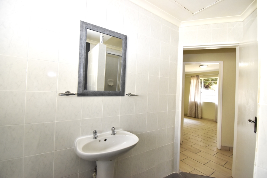 To Let 2 Bedroom Property for Rent in Sundowner Gauteng