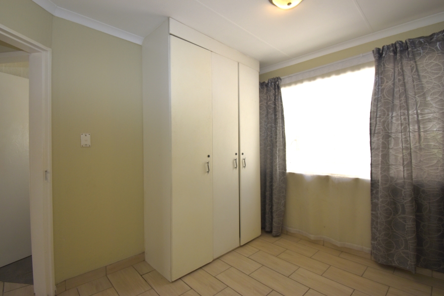 To Let 2 Bedroom Property for Rent in Sundowner Gauteng