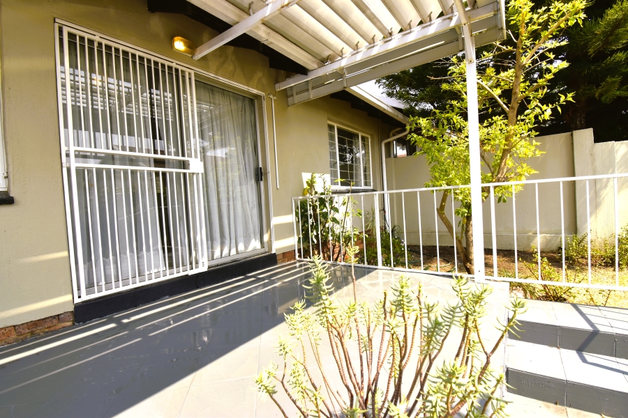 To Let 2 Bedroom Property for Rent in Sundowner Gauteng