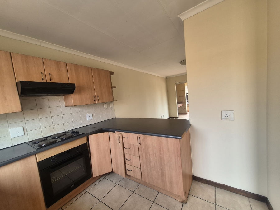 To Let 3 Bedroom Property for Rent in Noordwyk Gauteng