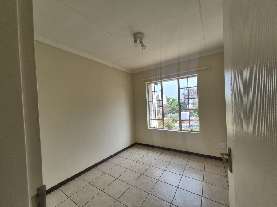 To Let 3 Bedroom Property for Rent in Noordwyk Gauteng