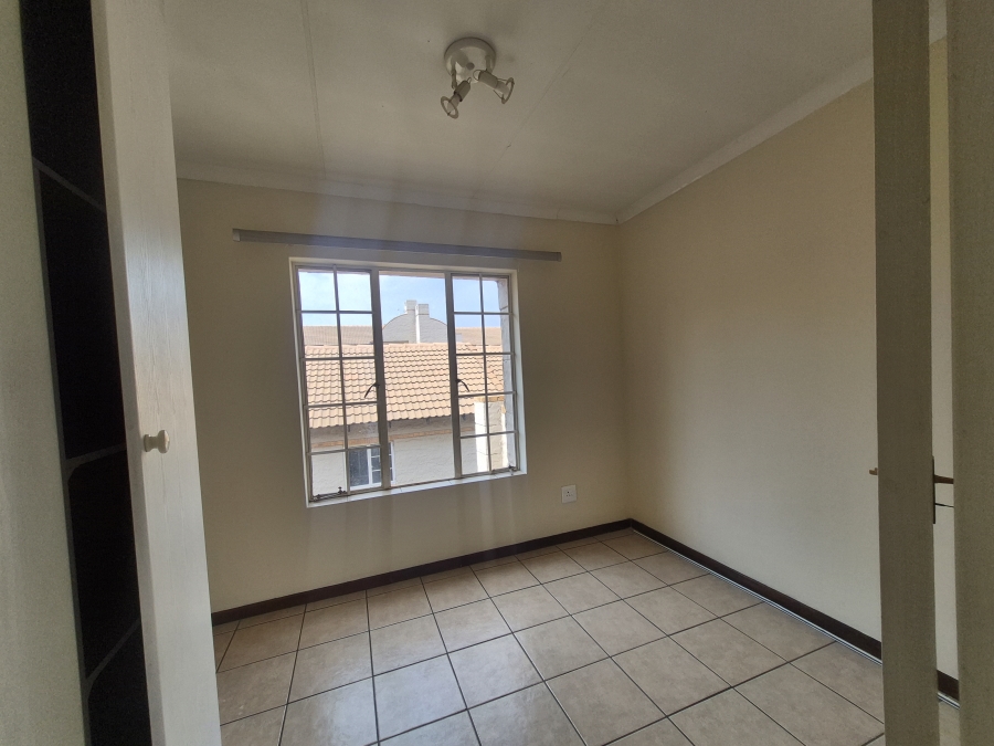 To Let 3 Bedroom Property for Rent in Noordwyk Gauteng