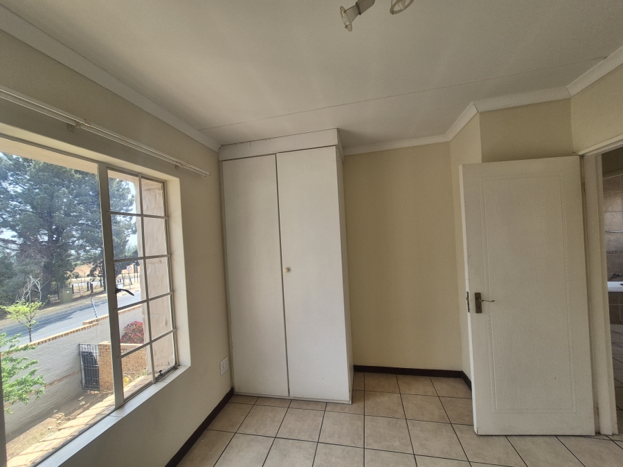 To Let 3 Bedroom Property for Rent in Noordwyk Gauteng
