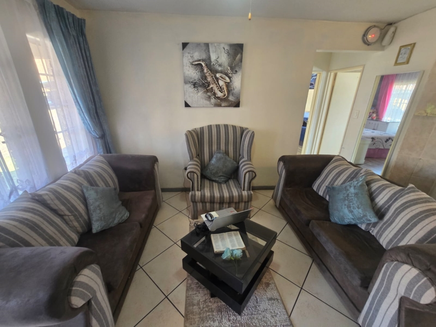 2 Bedroom Property for Sale in South Crest Gauteng