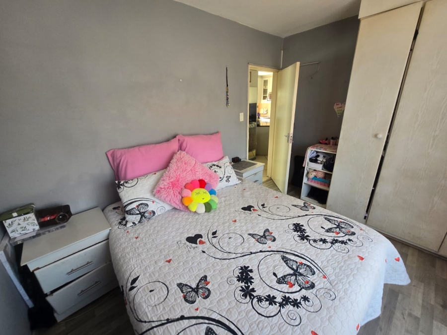 2 Bedroom Property for Sale in South Crest Gauteng