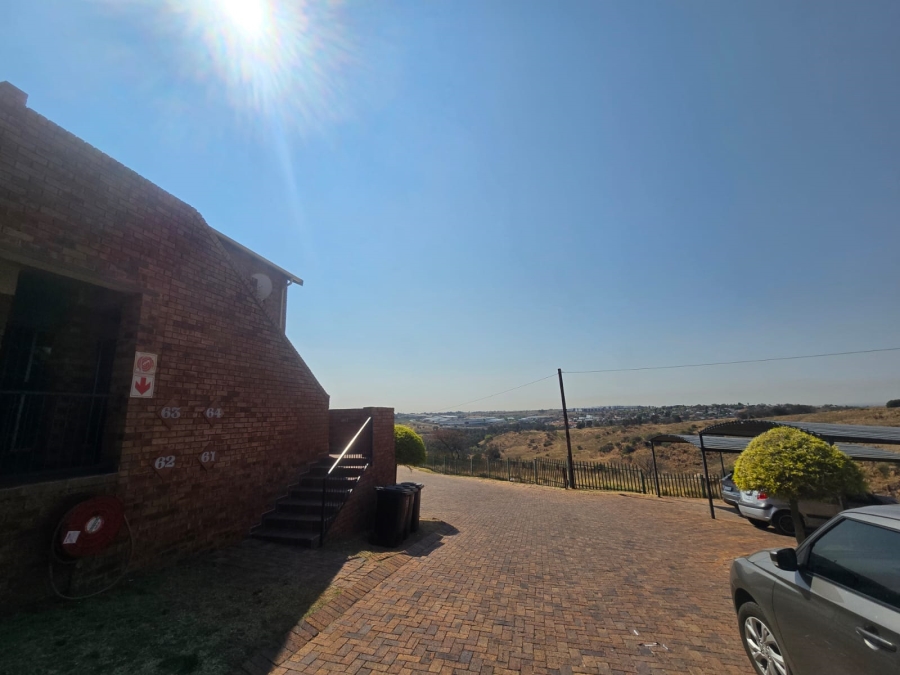 2 Bedroom Property for Sale in South Crest Gauteng