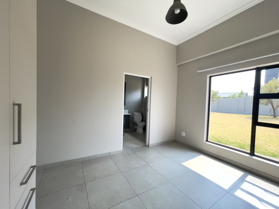 4 Bedroom Property for Sale in Midstream Estate Gauteng