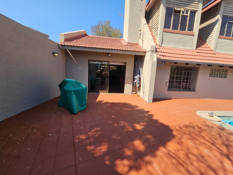 4 Bedroom Property for Sale in Brackendowns Gauteng