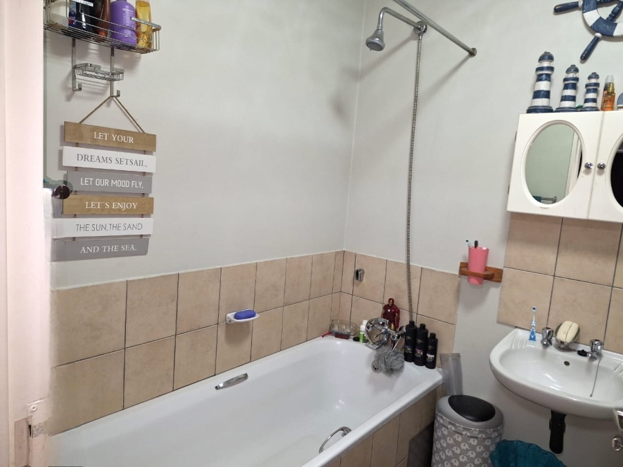 2 Bedroom Property for Sale in Brentwood Park Gauteng