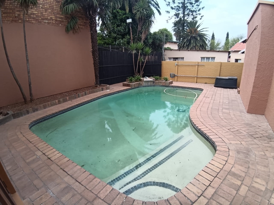 4 Bedroom Property for Sale in Dalpark Gauteng