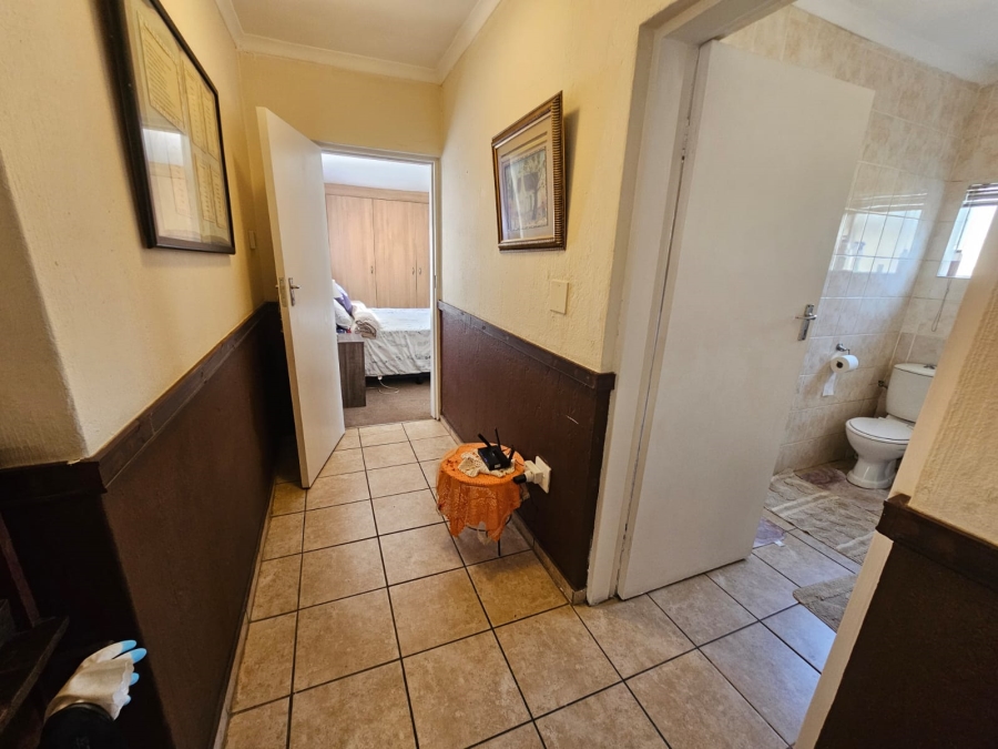 2 Bedroom Property for Sale in Brackendowns Gauteng
