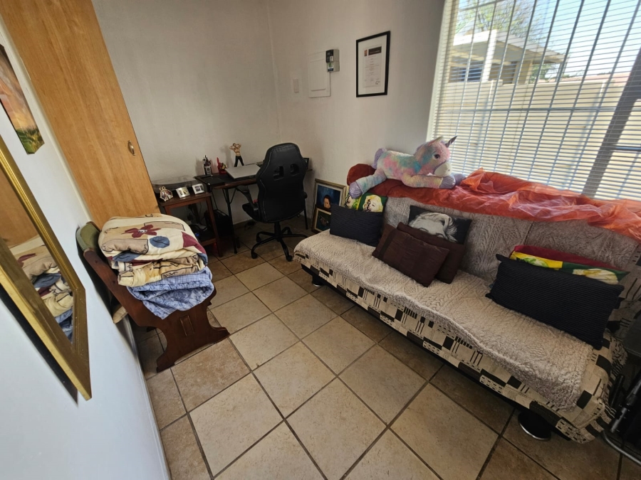 2 Bedroom Property for Sale in Brackendowns Gauteng