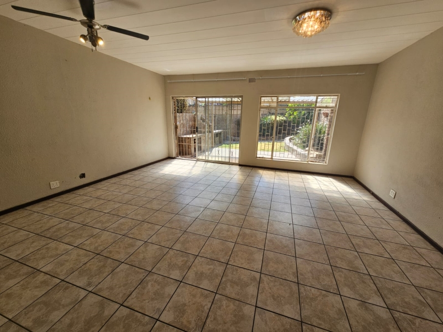 3 Bedroom Property for Sale in Brackendowns Gauteng