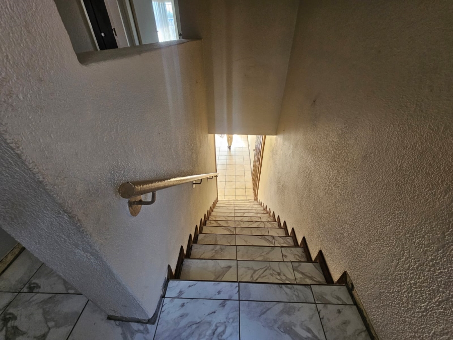 3 Bedroom Property for Sale in Brackendowns Gauteng