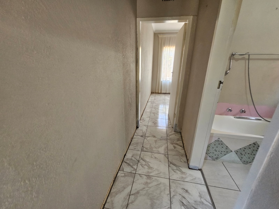 3 Bedroom Property for Sale in Brackendowns Gauteng