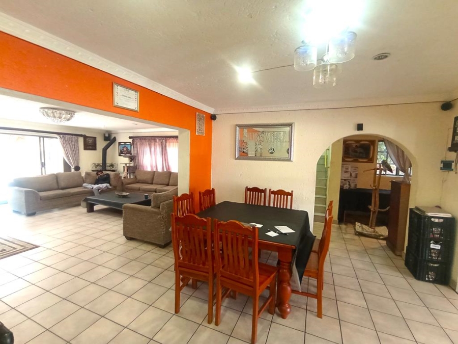 6 Bedroom Property for Sale in Winchester Hills Gauteng