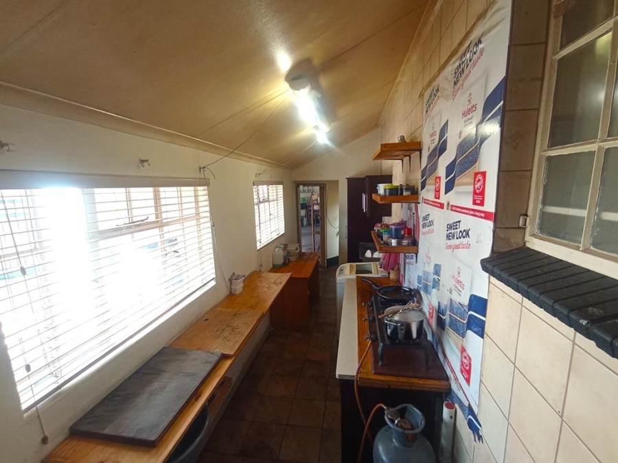 6 Bedroom Property for Sale in Winchester Hills Gauteng