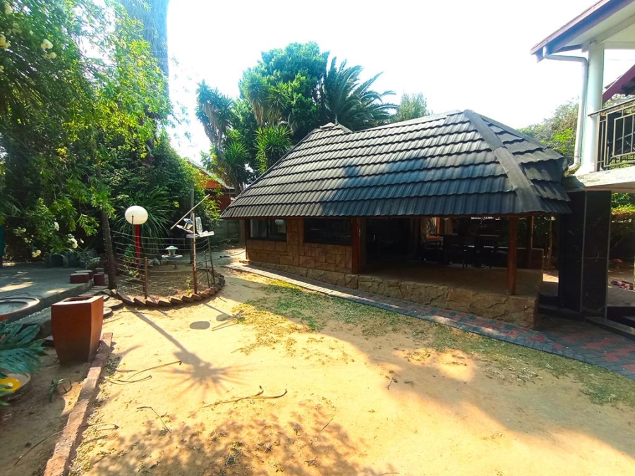 6 Bedroom Property for Sale in Winchester Hills Gauteng