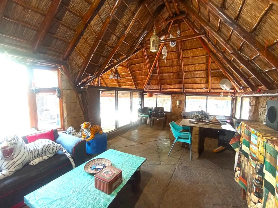 6 Bedroom Property for Sale in Winchester Hills Gauteng