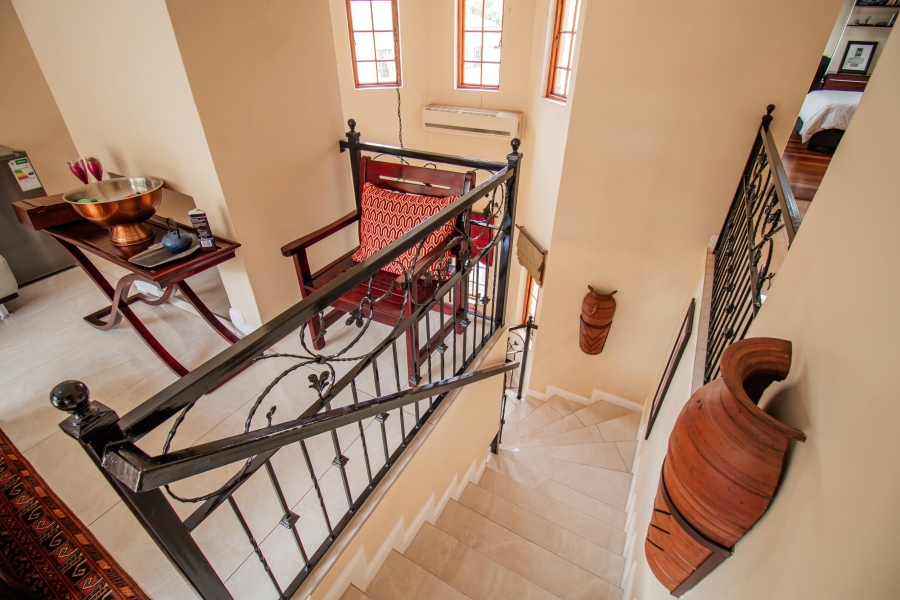 5 Bedroom Property for Sale in Kyalami Hills Gauteng
