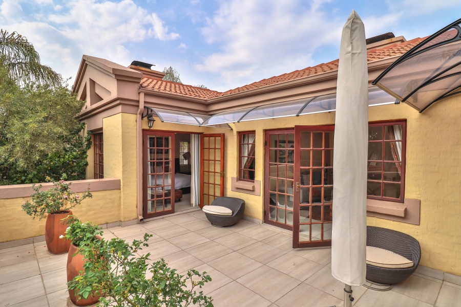 5 Bedroom Property for Sale in Kyalami Hills Gauteng