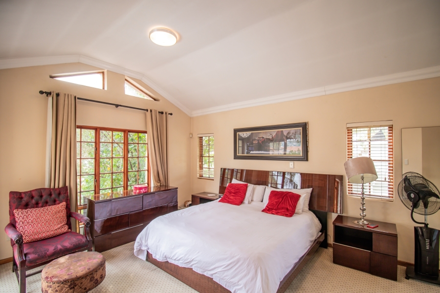 5 Bedroom Property for Sale in Kyalami Hills Gauteng