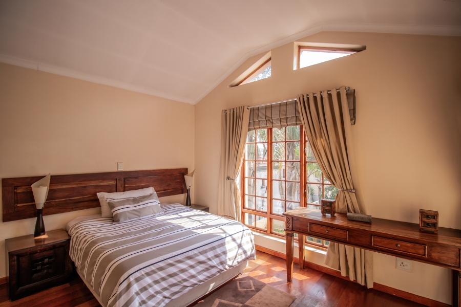 5 Bedroom Property for Sale in Kyalami Hills Gauteng