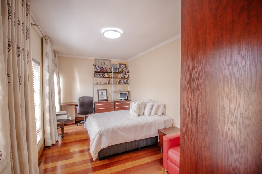 5 Bedroom Property for Sale in Kyalami Hills Gauteng