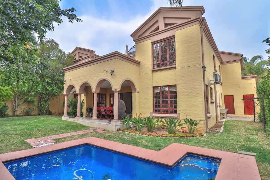 5 Bedroom Property for Sale in Kyalami Hills Gauteng