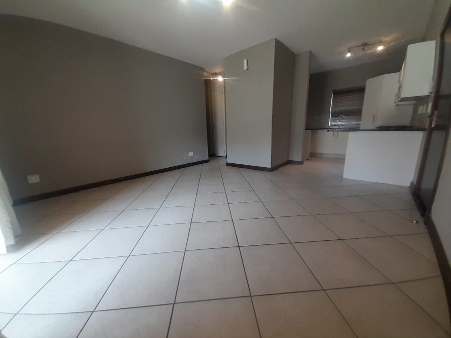To Let 2 Bedroom Property for Rent in Honeydew Grove Gauteng