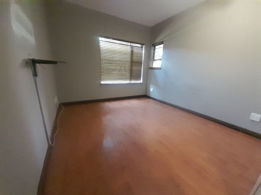 To Let 2 Bedroom Property for Rent in Honeydew Grove Gauteng