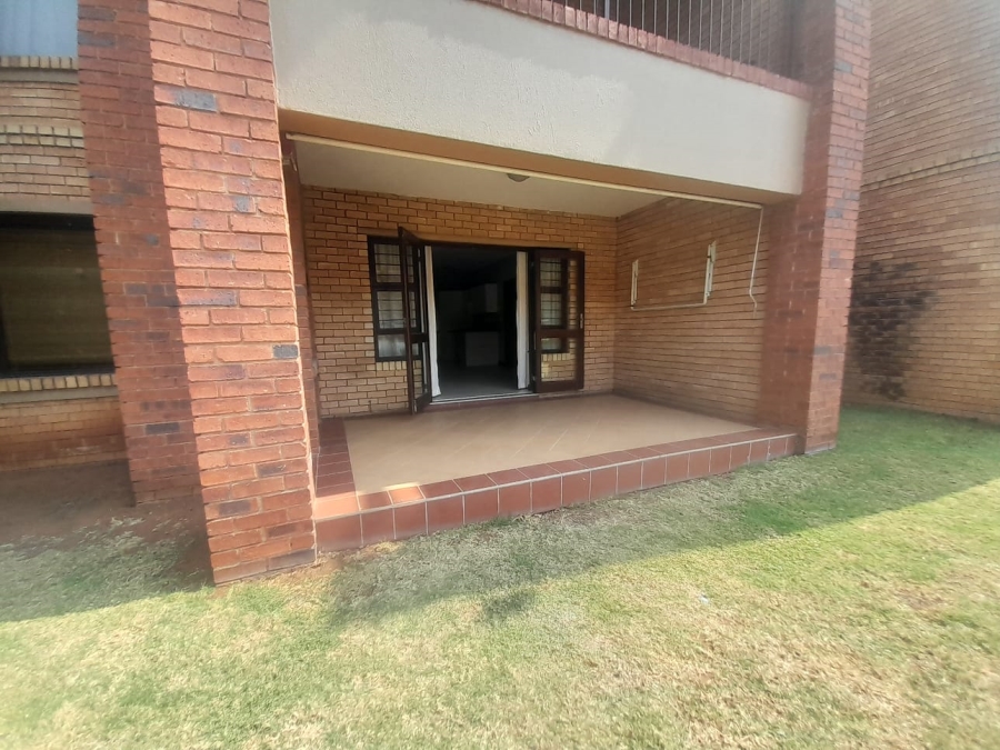 To Let 2 Bedroom Property for Rent in Honeydew Grove Gauteng