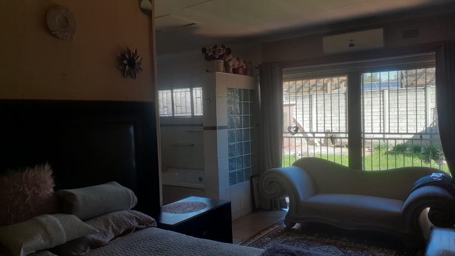 3 Bedroom Property for Sale in Vanderbijlpark CW 1 Gauteng