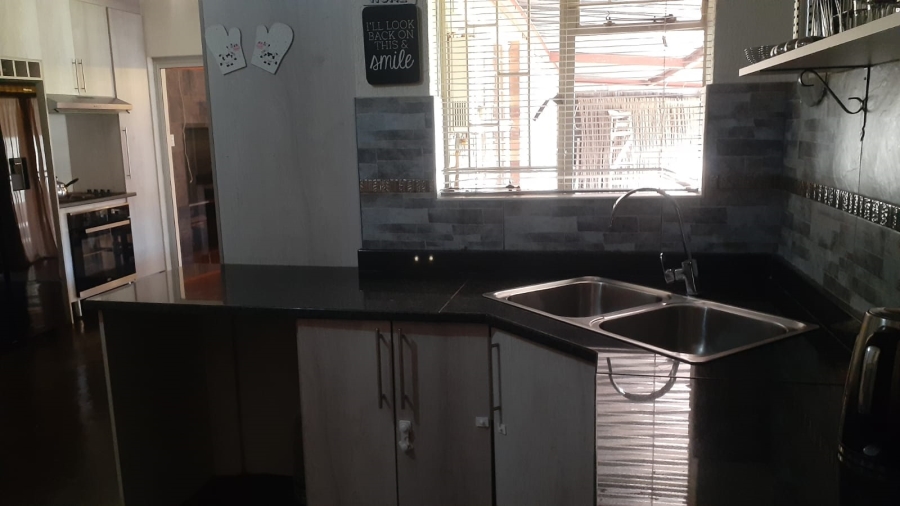 3 Bedroom Property for Sale in Vanderbijlpark CW 1 Gauteng