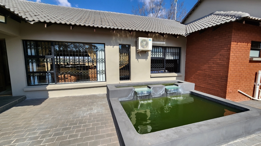 3 Bedroom Property for Sale in Noycedale Gauteng