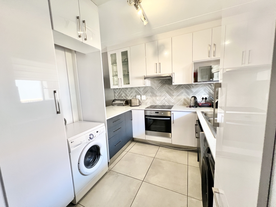 3 Bedroom Property for Sale in Noordwyk Gauteng