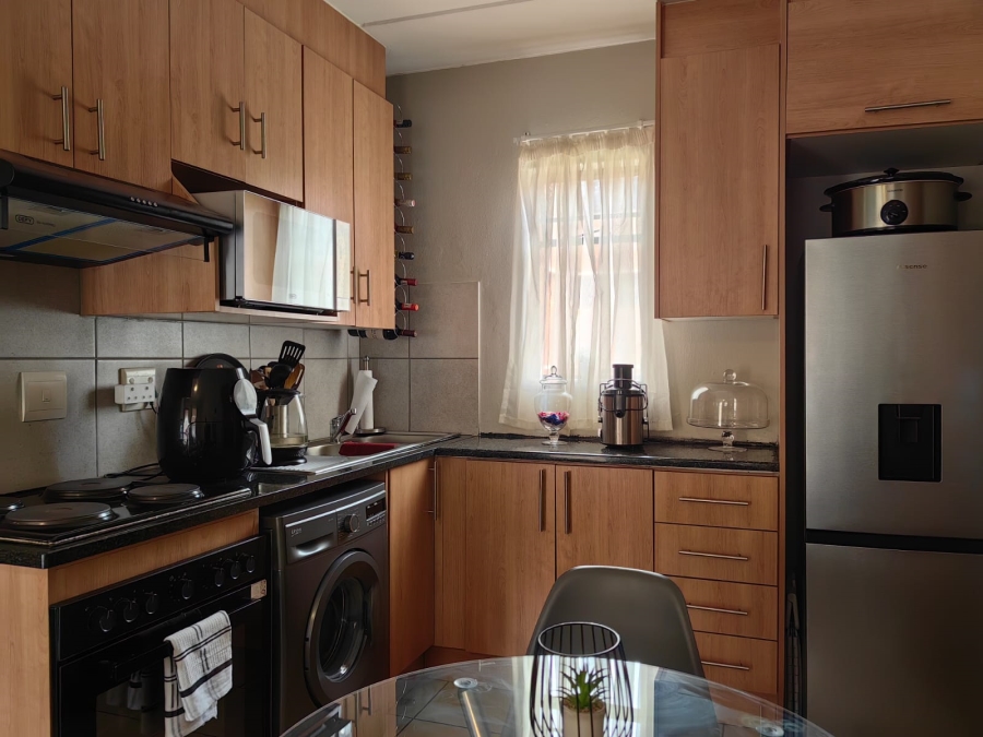 2 Bedroom Property for Sale in Kibler Park Gauteng
