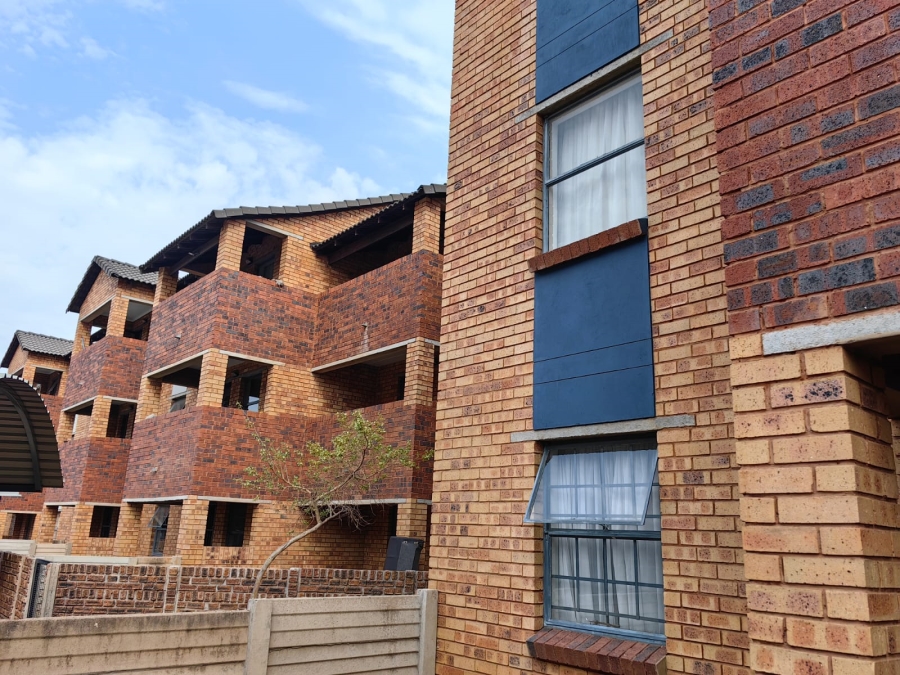 2 Bedroom Property for Sale in Kibler Park Gauteng