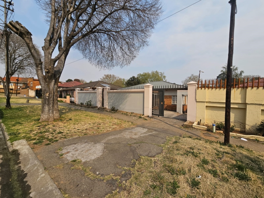 3 Bedroom Property for Sale in Rosettenville Gauteng