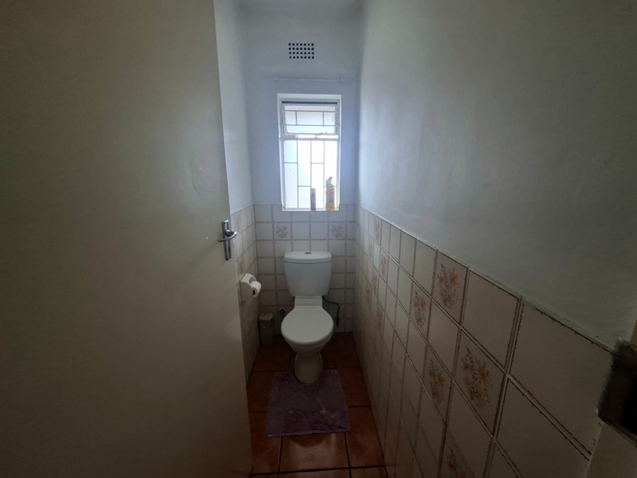 1 Bedroom Property for Sale in Lewisham Gauteng